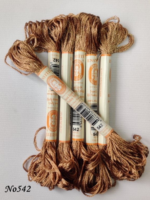 542 (DMC435) (3) (Medium)